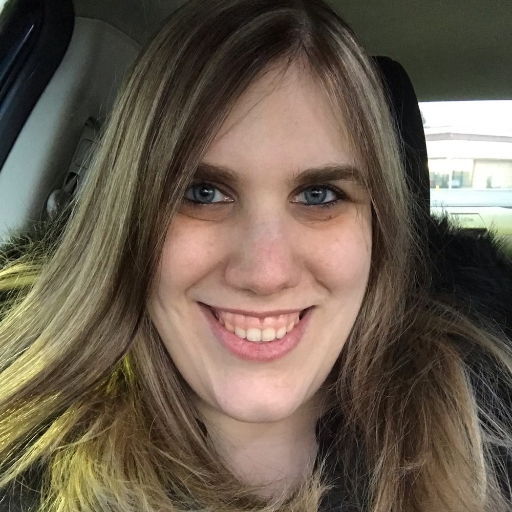 Meet your Posher, Alicia